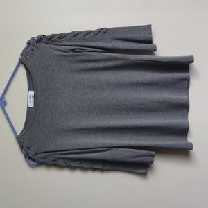 Bailey/44.  3/4 bell corseted sleeve women's top